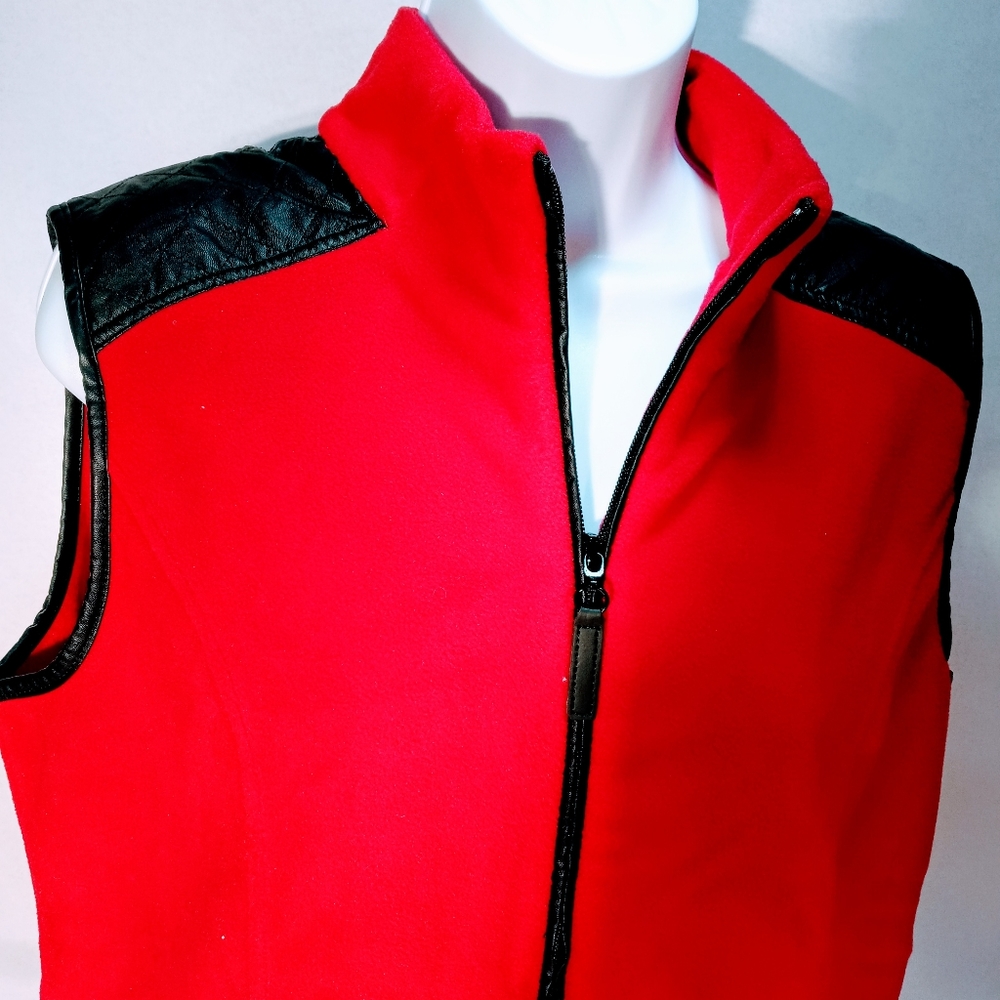 Susan Graver weekend Style womens red fleece vest